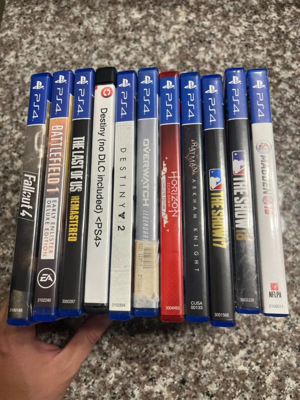 PS4 500 GB with 2 controllers and assorted games